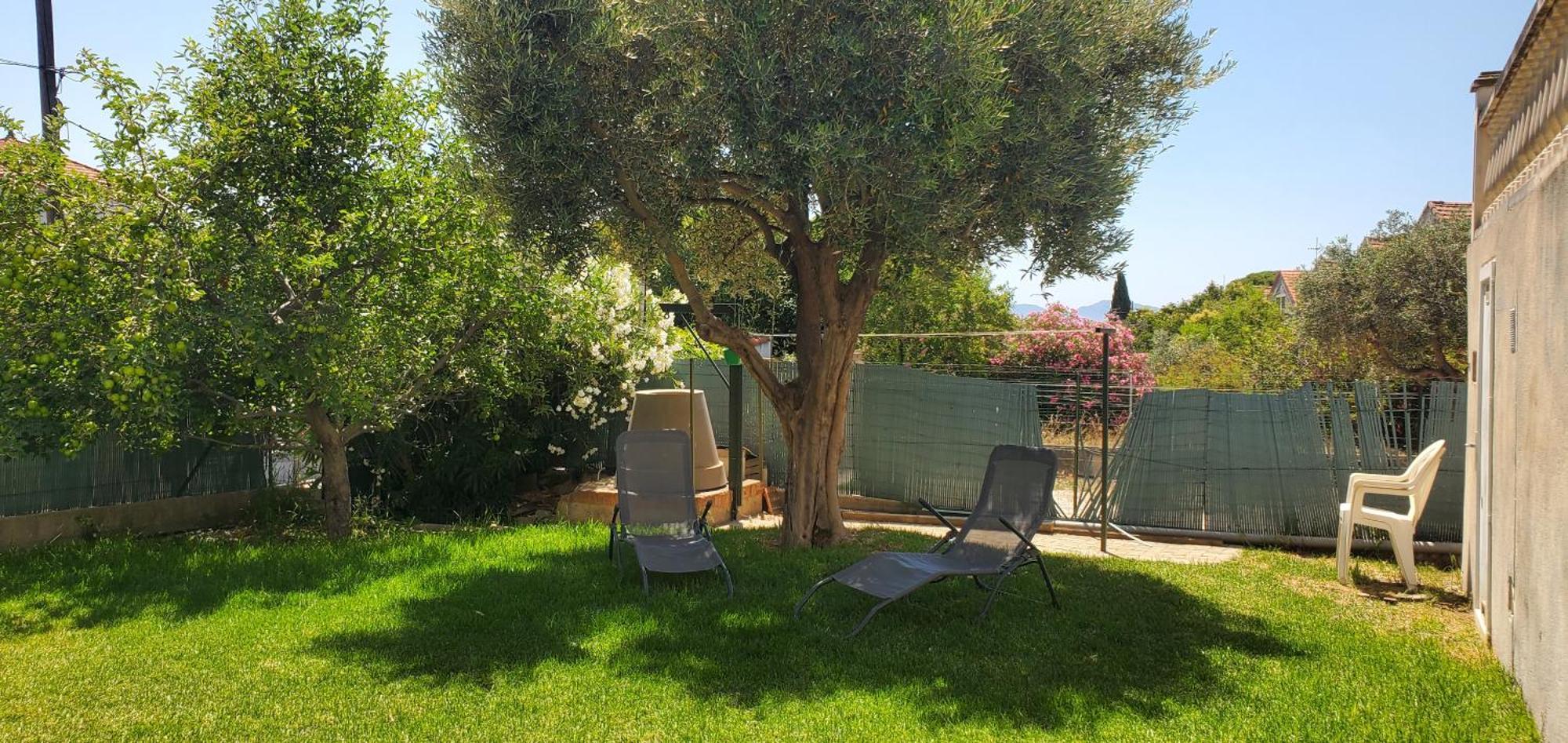 Jolie Studio En Rez De Jardin A L'Estaque Mourepiane Marseille Ngoại thất bức ảnh